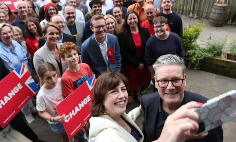 Voting Under Way in UK Election Expected to Deliver Landslide Labour Win