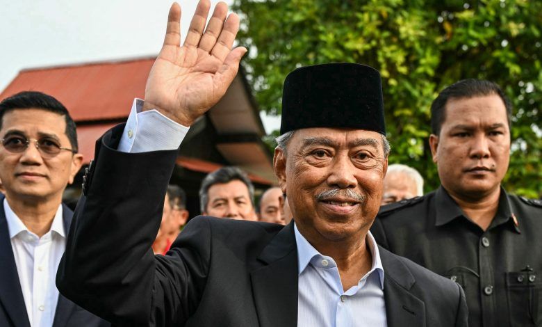 Former Malaysian PM Charged with Sedition over Royalty Remarks