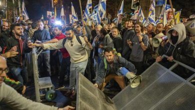 Thousands in Israel Protest Sacking of Defence Minister Yoav Gallant