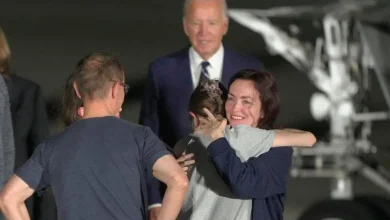 Biden, Harris Hug U.S. Prisoners Released in Russia Swap