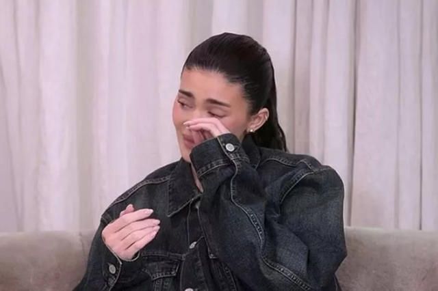 Kylie Jenner Breaks Down In Tears