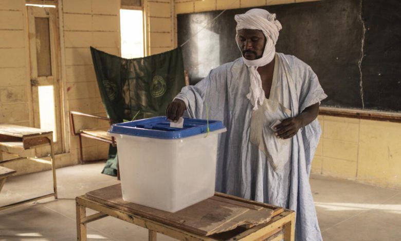 Mauritanians Vote in Presidential Election with Incumbent Expected to Win