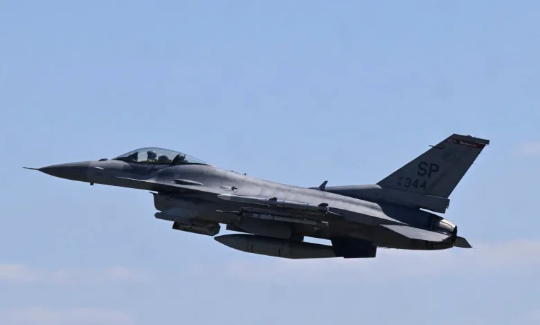 Turkey Signs Deal with US to Buy F-16 Warplanes