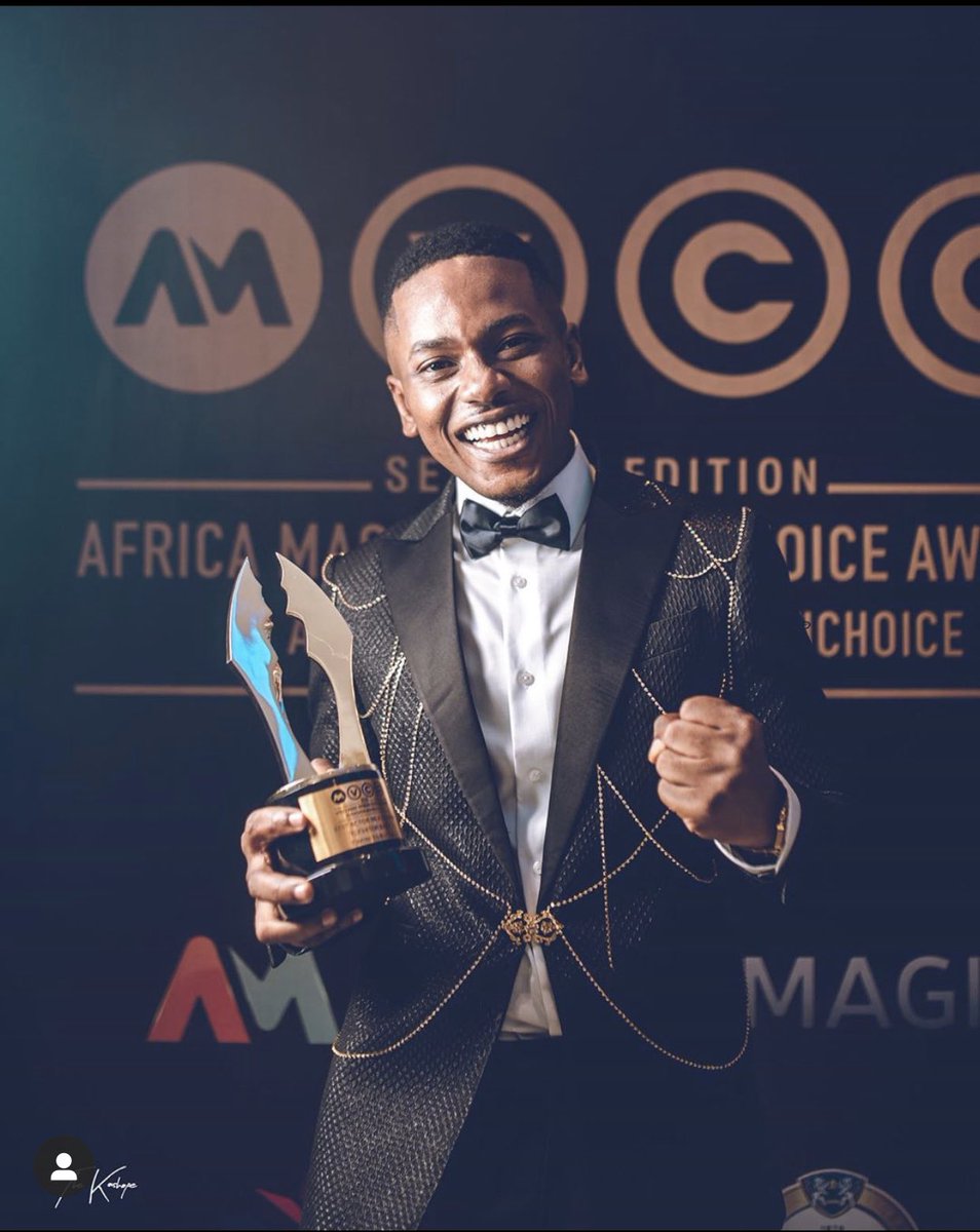 Timini Egbuson With His Award At The AMVCA