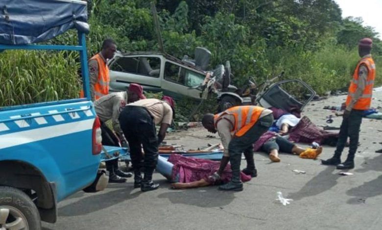 Nine Dead in Fatal Bus-Truck Collision on Lagos-Ibadan Expressway