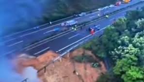 At Least 19 Killed, Dozens Injured after Highway Collapses in Southern China