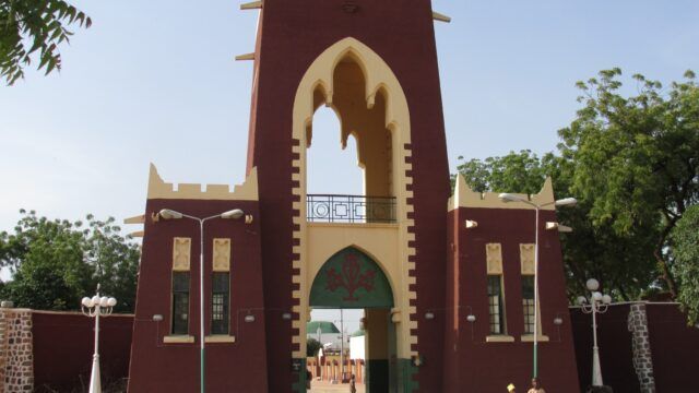 Tension In Kano As Heavily Armed Security Personnel Take Over Emir Sanusi’s Palace