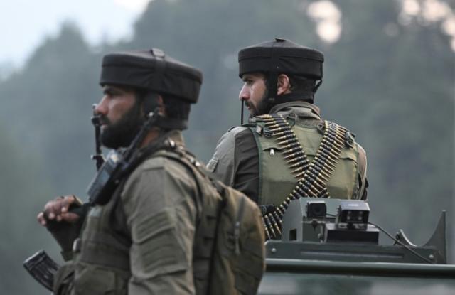 Indian Army Kills Three Suspected Militants in Kashmir 